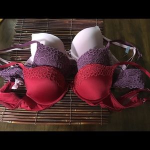 Cute lacy Aerie bras